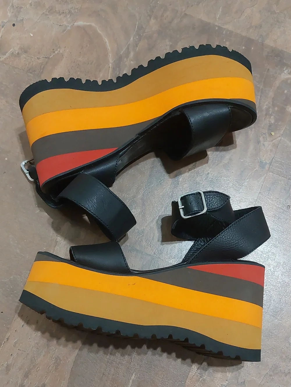 Black Platform 